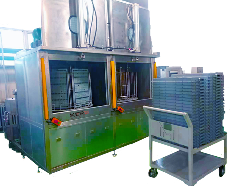 大型全自動(dòng)超聲波清洗機(jī)操作時(shí)可以使用什么清洗劑？